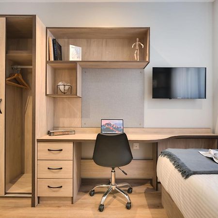 Livensa Living Pamplona Albergue Juvenil מראה חיצוני תמונה